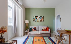charmoso apartamento na quadra da praia